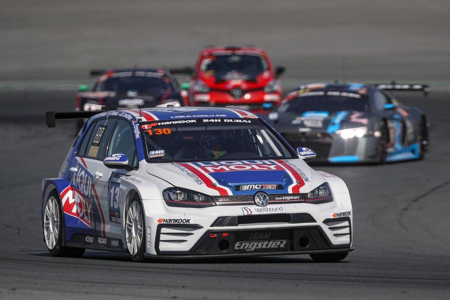  Volkswagen Golf GTI TCR (Typ 5G) 2018 года  (фото 38 из 39)